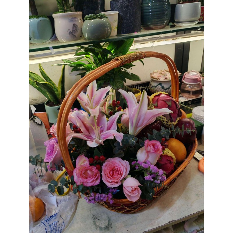 Fruits Basket - Roses, Lilies, Grapes, bananes Etc.