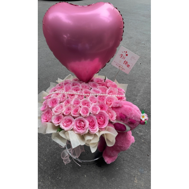 Sweet Embrace – Pink Roses & Teddy Bucket Sweet Embrace – Pink Roses & Teddy Bucket