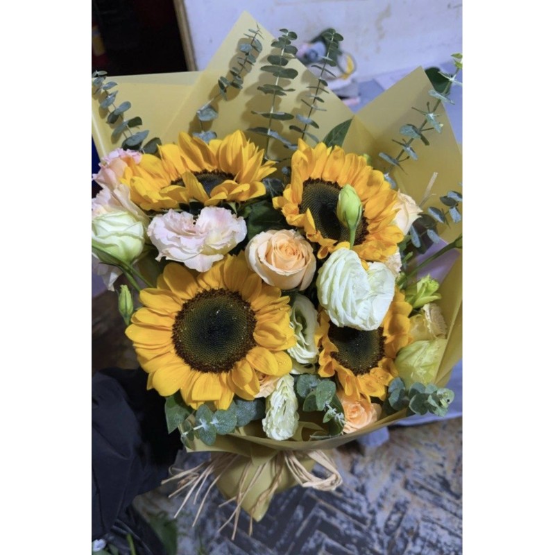 Sunny Meadow Hug Sunny Meadow Hug