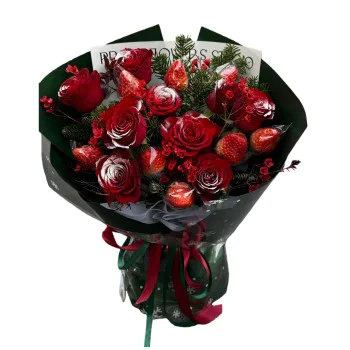 Christmas Bouquet – Snow-Dusted Red Roses & Strawberries Christmas Bouquet – Snow-Dusted Red Roses & Strawberries