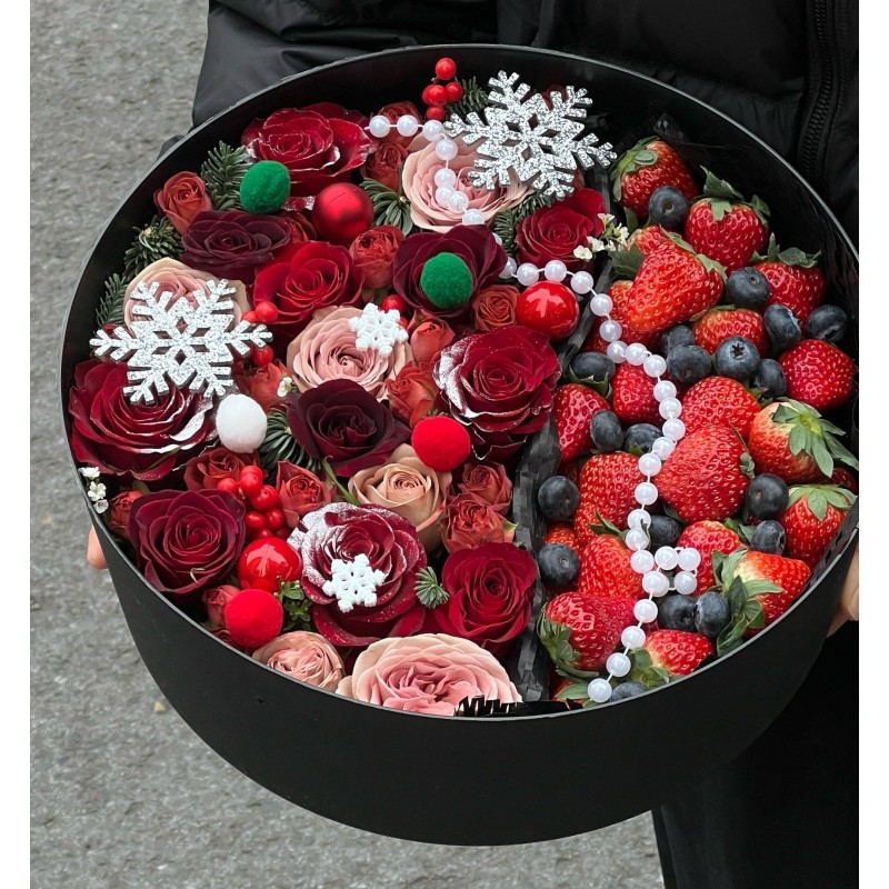 Christmas Winter Wonderland & Berries Box Christmas Winter Wonderland & Berries Box
