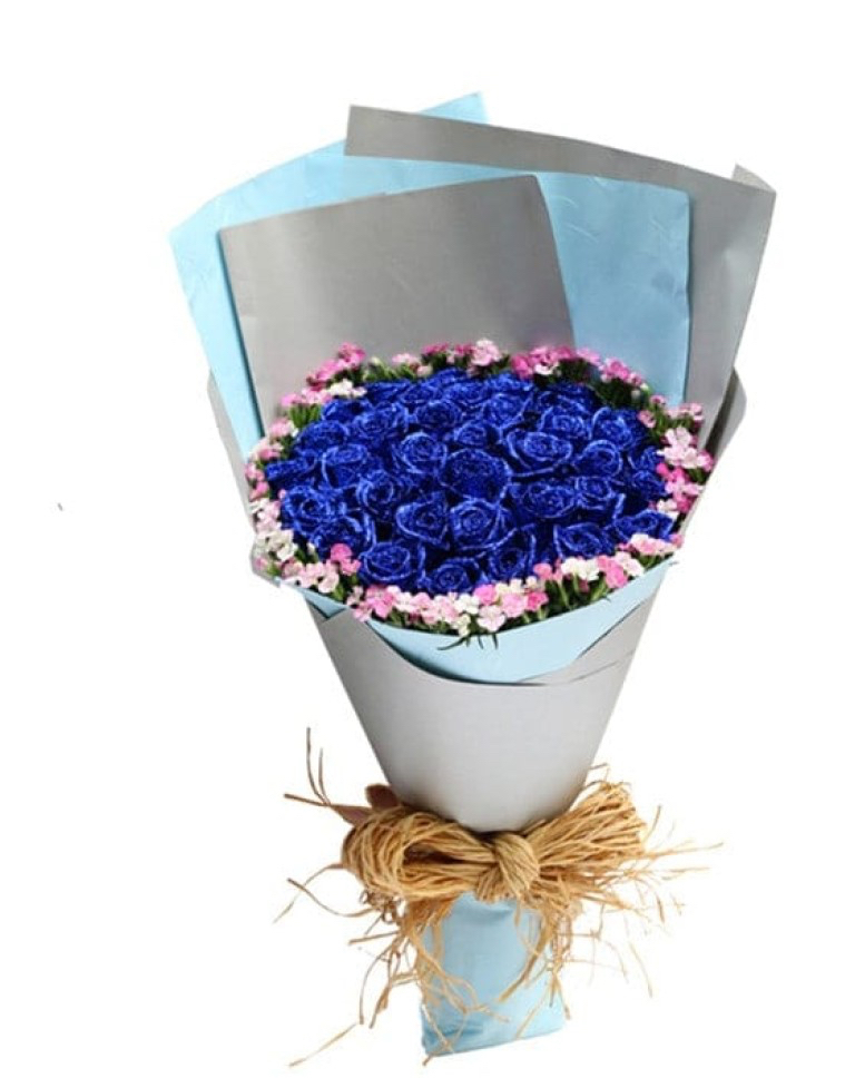 33 Blue Rosesa