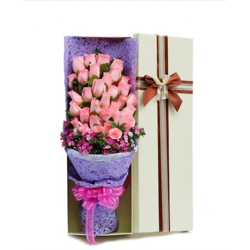 33 Pink Roses in Luxuy Box