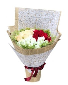 33 Mixed Roses