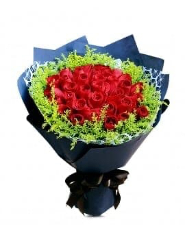 33 Red Roses