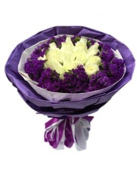 19 White Roses