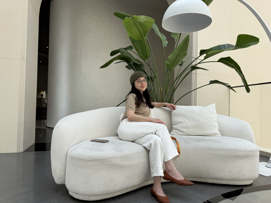 Fei Qin - Flower Delivery Expert at Pandora Flora